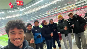 The cultural program of the ATHENS stay at the Warsaw University of Technology included the group visit to an international soccer match. Image: Felix Zhang / TUM
