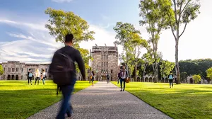 Where do you want to go? Australia, maybe? Take a look at our online database to find out about the worldwide partners of TUM. Photo: University of Queensland