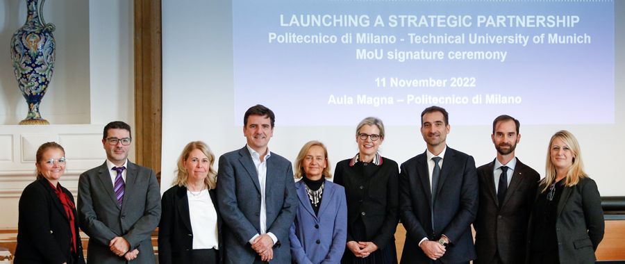 Group picture of the representatives of TUM and PoliMi at the signing of the contract