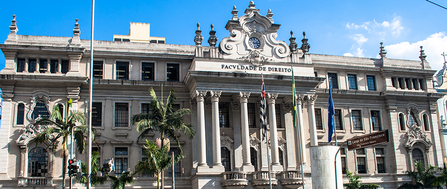 Fassade der juristischen Fakultät USP-Sao Francisco in der Innenstadt von Sao Paulo