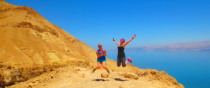 Studying worldwide despite limited finances – Erasmus+ makes it possible! Benefit from the grants for selected TUMexchange partner universities, and, for example, spend one semester in Israel. Two TUM students enjoying Israel