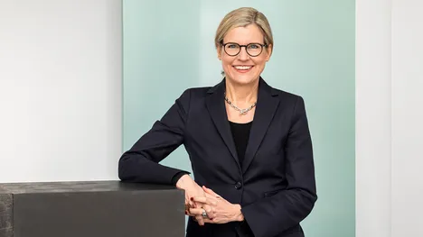 Porträt Prof. Juliane Winkelmann, TUM Senior Vice President Internationale Allianzen und Alumni