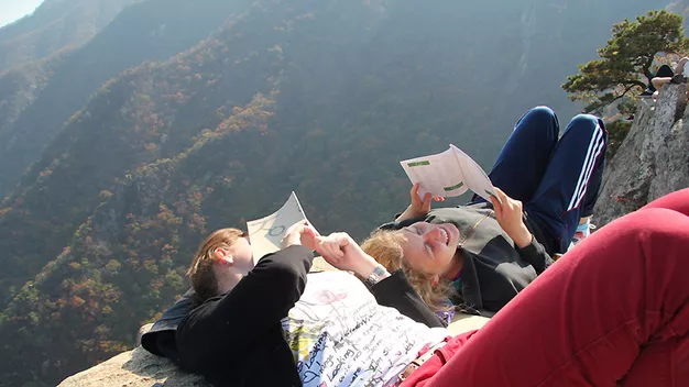 Zwei Studentinnen der TUM während ihres Auslandsaufenthalts in Südkorea