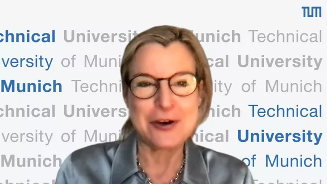 Screenshot der sprechenden Vizepräsidentin Winkelmann während des Videocalls