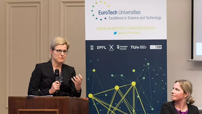 Prof. Juliane Winkelmann von der Technischen Universität München spricht beim EuroTech Krebsforschungs-Workshop in Brüssel. 