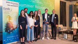 Group picture of the TUM winning team in Brussels
