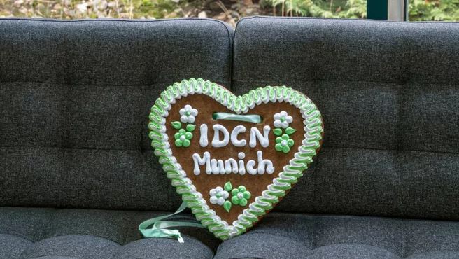 Gingerbread heart with IDCN Munich lettering