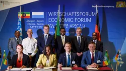 The Bavarian delegation led by Minister-President Dr. Markus Söder and their Ethiopian colleagues at the Economic Forum in Addis Ababa. 