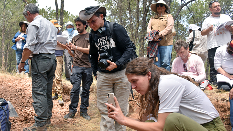 The research group studies the soils, among other things, by means of detailed imagery