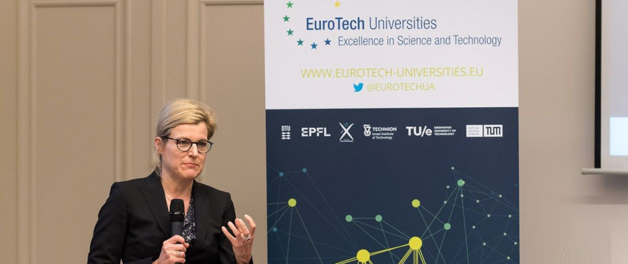 Prof. Juliane Winkelmann during her speech at a EuroTech event