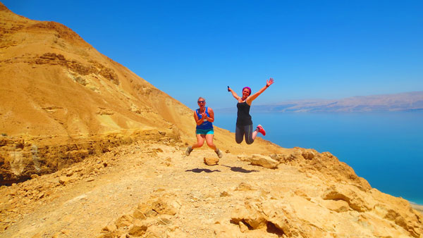 Two TUM students enjoying Israel 
